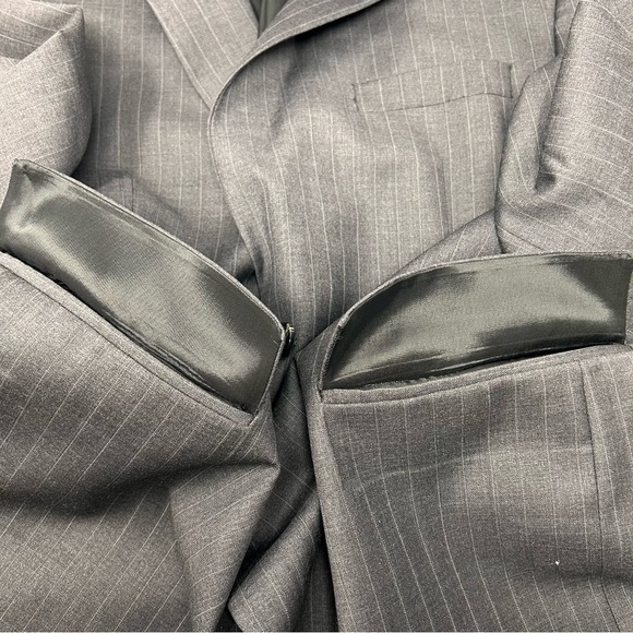 Lauren Ralph Lauren Blazer Sport Coat Size 42R Gray Pinstripe 2 Button 100% Wool - Picture 6 of 15
